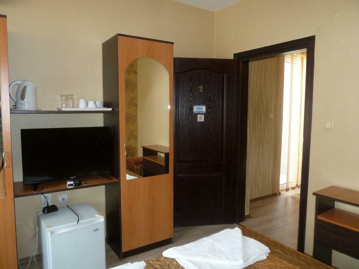 Tarnovski Dom Guest Rooms Veliko Tarnovo Luaran gambar